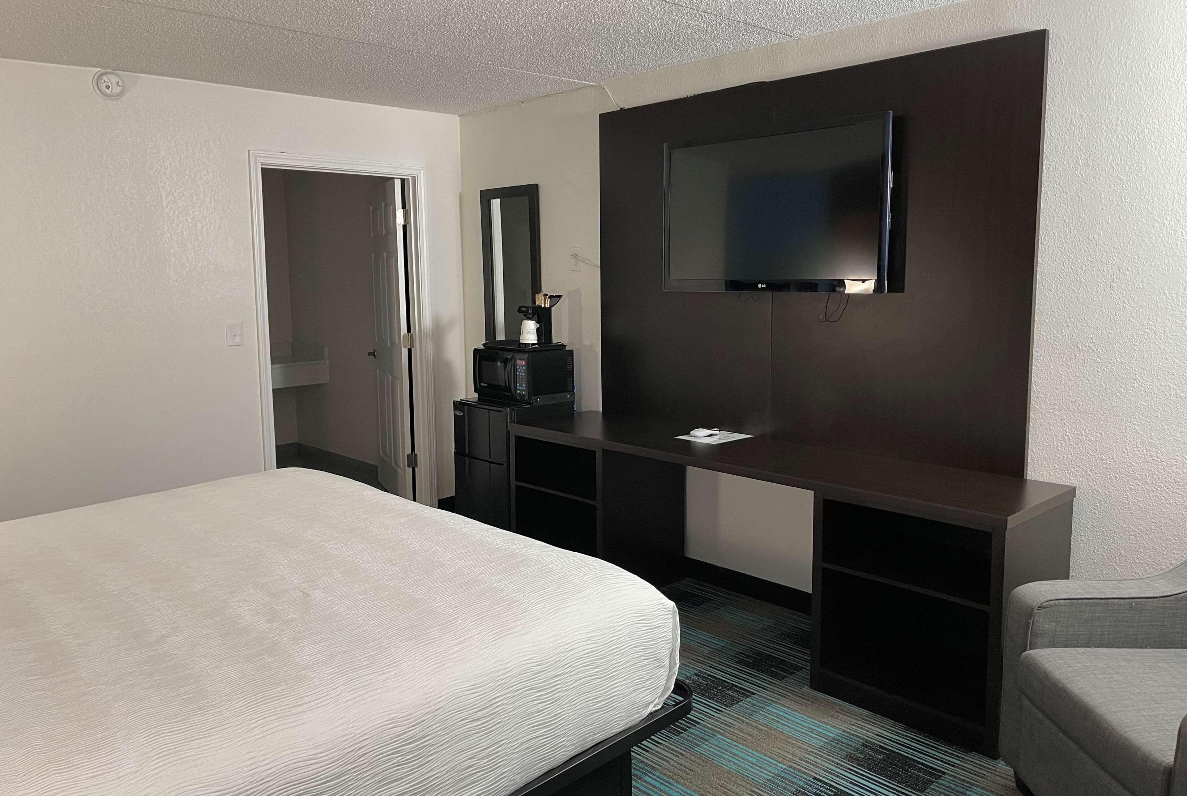 Days Inn By Wyndham Calhoun Ga I-75 And Us-41 מראה חיצוני תמונה